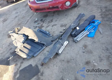 2015 Cadillac Ats Luxury z USA, uszkodzony, nr VIN 1G6AH5RXXF0115341